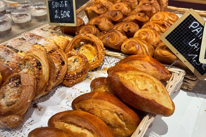 #1 Lyon Pastries Food Tour | 6 Tastings | Max 8ppl | Small Group - Why a small-group pastries tour makes sense in Lyon