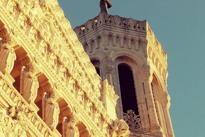 Discovering Vieux-Lyon - Cathedrale Saint-Jean-Baptiste: making the most of a 15-minute stop