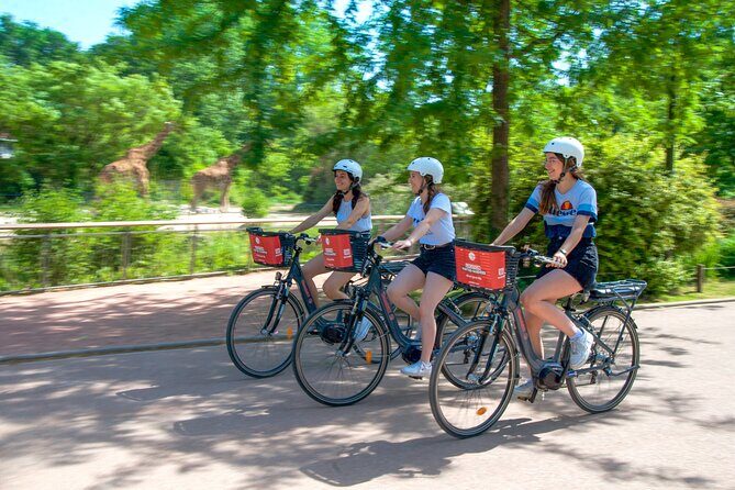 E-bike Tour by ComhiC - The Highlights - 3h - Quais de Saône Ending: A Soft Finish by the Waterfront