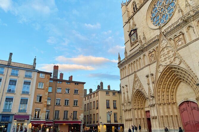 Embark on an aperitif journey through the old town - The cathedral stop: construction clues and the secrets you can spot later