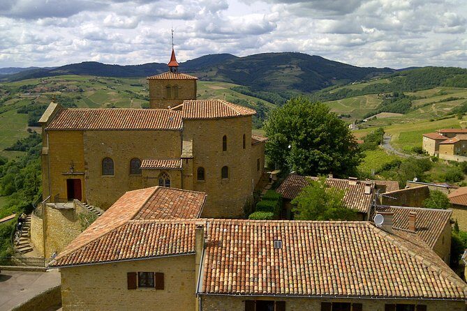 Golden stones Beaujolais Wine Tour with Tastings from Lyon - Saint-Laurent-d’Oingt: a short vineyard pause that sets up the tasting