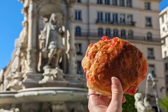 Gourmet tour of Presqu’île & Vieux Lyon 4 hours - meal included - A Food-Focused Walk Through Presqu’île and Vieux Lyon