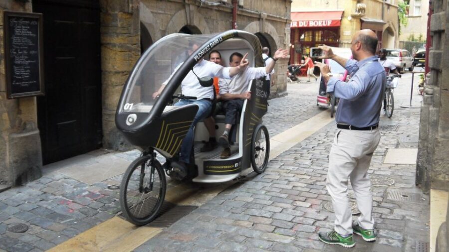 Lyon: 1 or 2-Hour Pedicab Tour - Why the electric pedicab ride feels different in Lyon