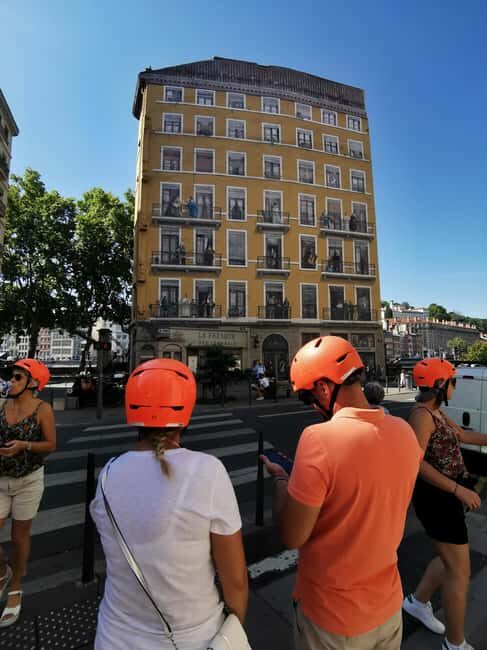Lyon: 3-Hour Guided E-Bike Tour - The e-bike setup: Bosch assist, a front basket, and real comfort