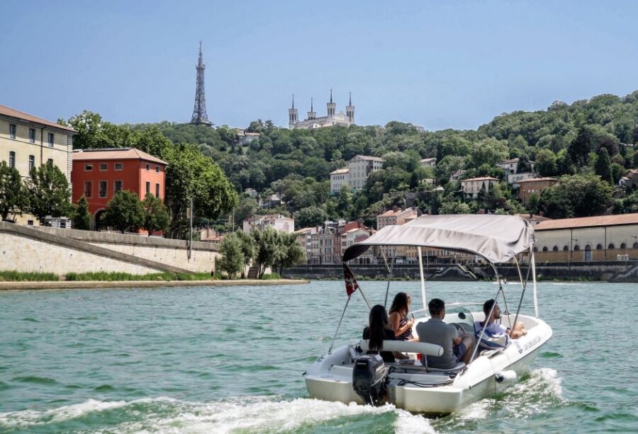 Lyon: Electric Boat Rental Without a License - Price and Value: $125 per Group Up to 10 People