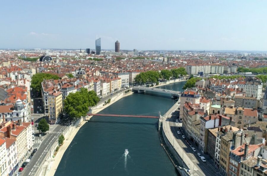Lyon: Electric Boat Rental Without a License - Who This Boat Rental Is Best For (and Who Might Want Another Option)