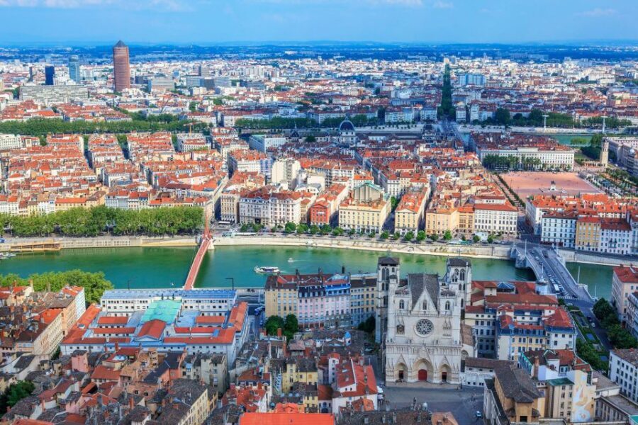 Lyon: Express Walk with a Local in 60 minutes - Key things you should notice before you go