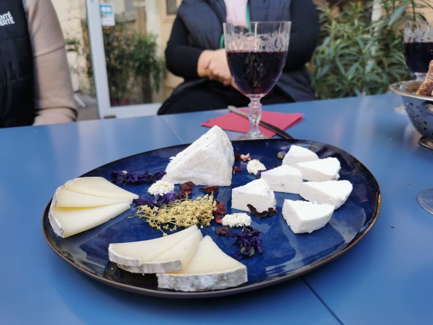Lyon: Food Walking Tour with a Local Guide - Key highlights worth your attention