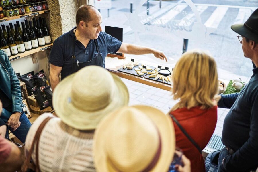 Lyon: Food Walking Tour with a Local Guide - Getting Your Bearings at 2 Place du Change