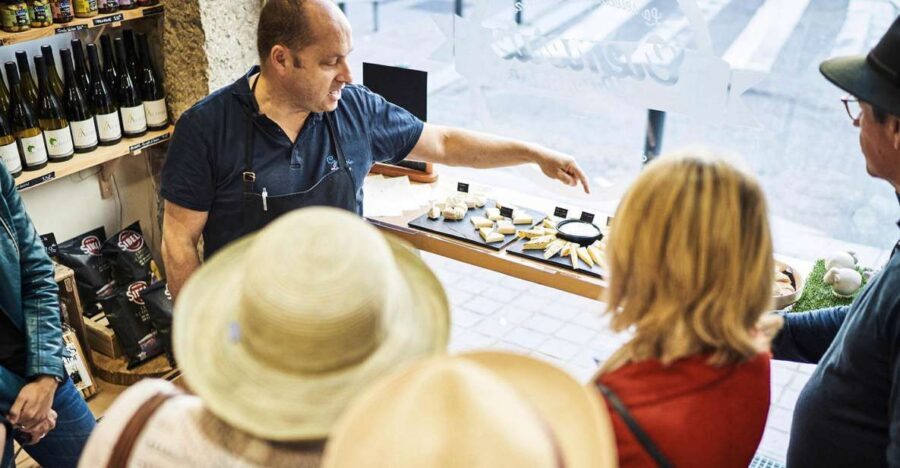 Lyon: Food Walking Tour with a Local Guide - The 3-Hour Rhythm: Four Stops, About Ten Tastings