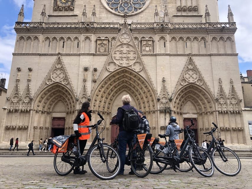 Lyon: Highlights Bike Tour - Palais de Justice and the big civic moments