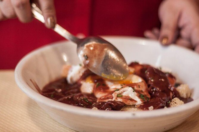Lyon Old Town Food Tour with 6 French Delicacies & Fine Wine - Key things that make this tour worth your time