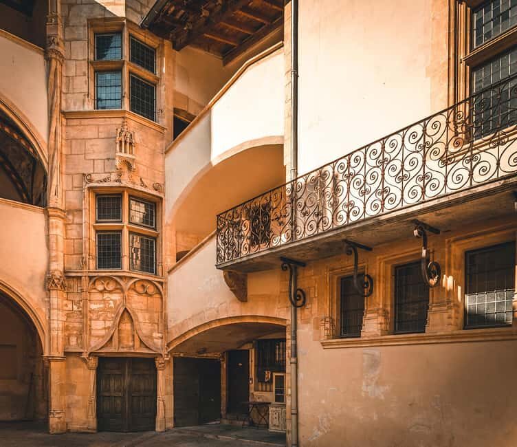 Lyon: Private Traboules Tour – Hidden Passages - Croix-Rousse’s hidden passages: more than shortcuts