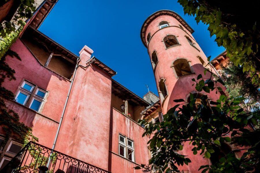 Lyon: Private UNESCO Old Town Walking Tour - Guignol Puppet Museum: Lyon’s street theater, in your face