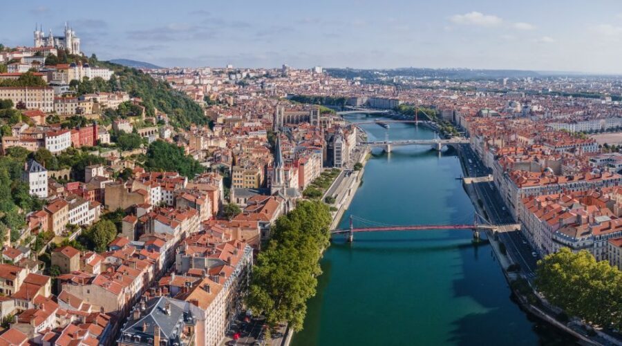 Lyon: Private UNESCO Old Town Walking Tour - The ending at Rue Mercière: leave with momentum