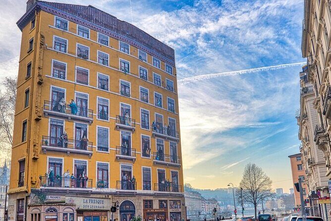 Lyon Scavenger Hunt and Sights Self-Guided Tour - How this self-guided scavenger hunt turns sightseeing into learning