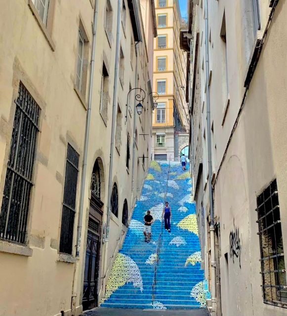 Lyon: Street Art & Street Food Tour - Key highlights at a glance