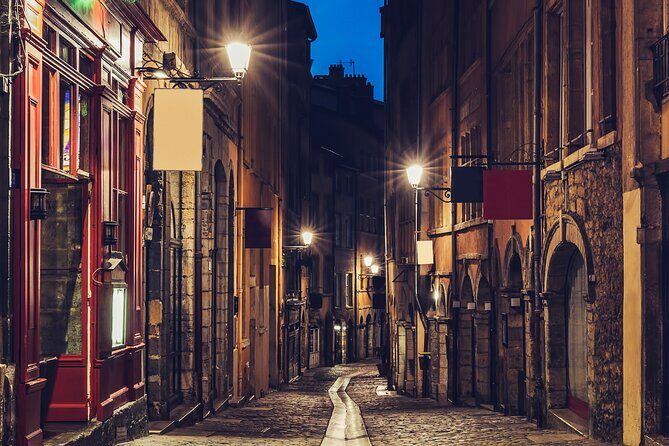 Lyon Sunset Food Tour – A Full Taste of France by Do Eat Better - Why This Lyon Sunset Route Feels Different Than a Standard Tasting