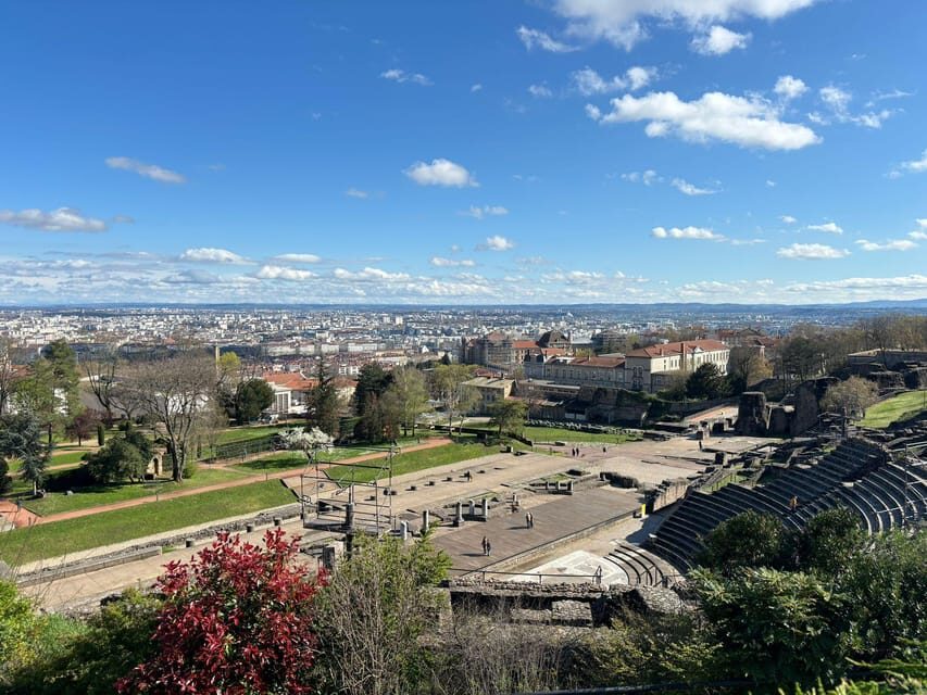 Lyon : Visit Lyon on a private half-day tour with a driver - Saône riverbanks: an easy walk that makes Lyon look like Lyon