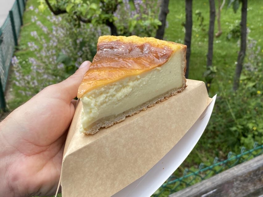 No Diet Club - Food tour with many tastings ! (Lyon Sud) - Starting point in front of Crauser Bello: set your bearings fast
