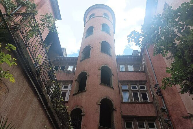 Private tour of Lyon with an official guide - The Presqu’île: panoramas between Saône and Rhône