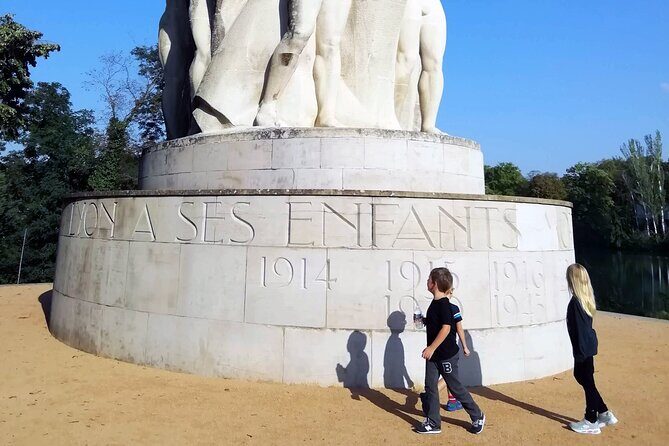 Private Tour Tete d Or - The main stop: Parc de la Tête d’Or, from roses to the zoo