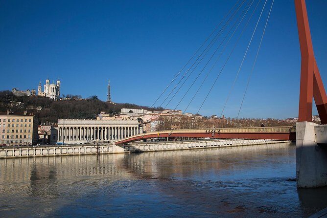 Private Transfer: Lyon Airport LYS to Lyon City in Luxury Van - The ride into Lyon: short, private, and focused on getting you settled