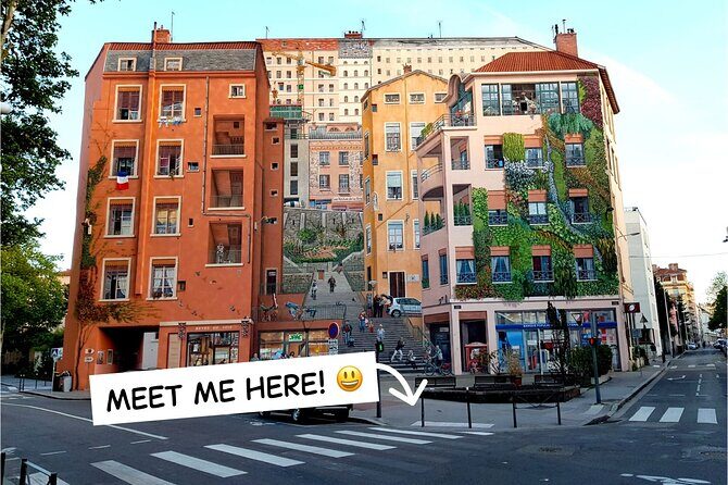 The Full Story of Lyon and Its Must-See With a Local - Traboules and Cour des Voraces: Lyon’s secret city inside the city