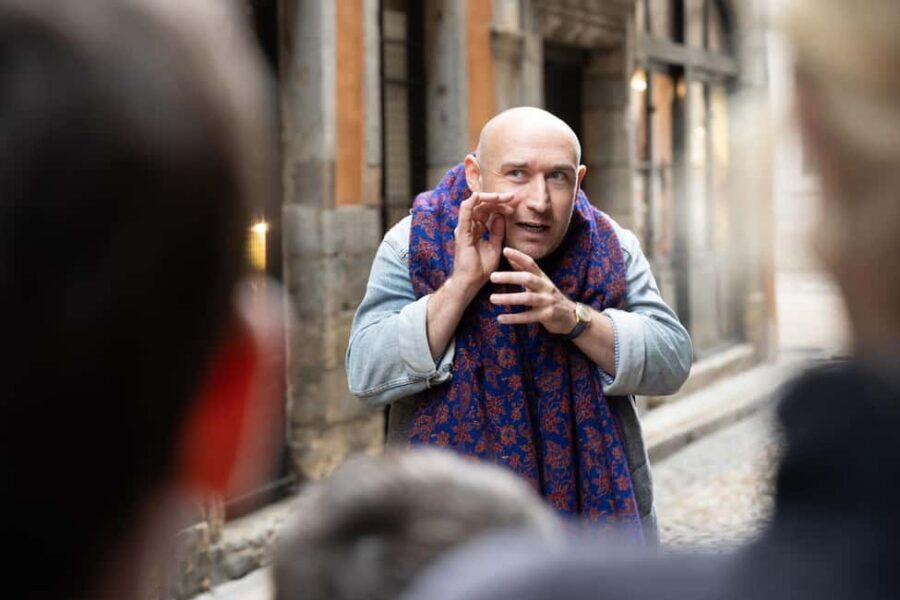 Theatrical visit of the Vieux-Lyon in French - Key Highlights Worth Showing Up For